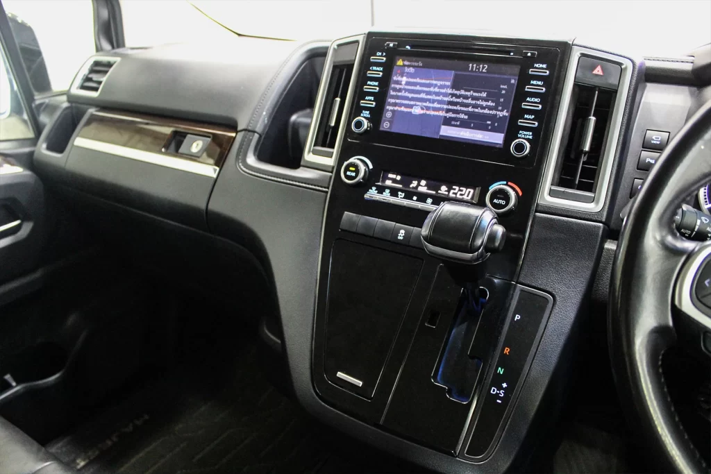 Toyota Majesty 2.8 Grande 2022 [AEEA]