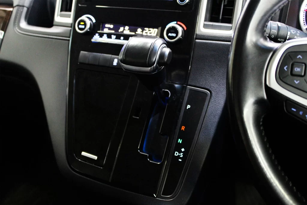 Toyota Majesty 2.8 Grande 2022 [AEEA]