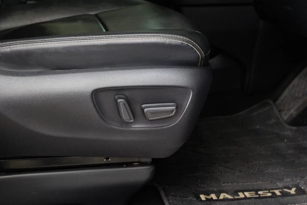 Toyota Majesty 2.8 Grande 2022 [AEEA]