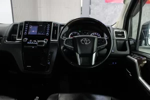 Toyota Majesty 2.8 Grande 2022 [AEEA]