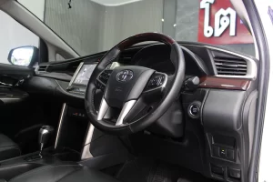 Toyota Innova 2.8 Crysta Premium MNC 2022 [BAJB]