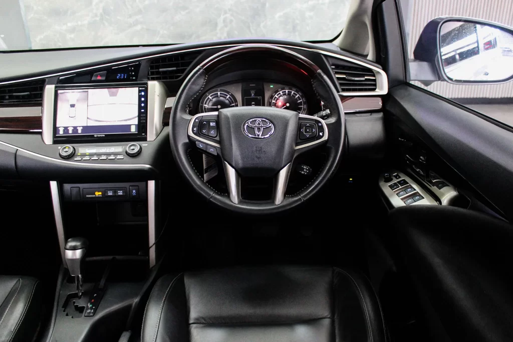 Toyota Innova 2.8 Crysta Premium MNC 2022 [BAJB]