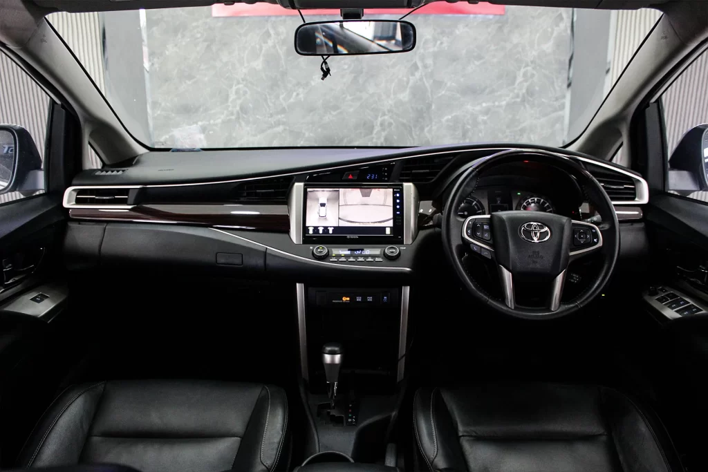 Toyota Innova 2.8 Crysta Premium MNC 2022 [BAJB]