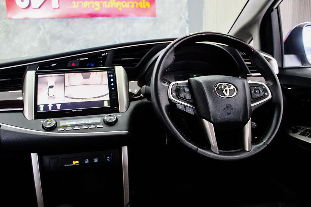 Toyota Innova 2.8 Crysta Premium MNC 2022 [BAJB]