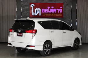 Toyota Innova 2.8 Crysta Premium MNC 2022 [BAJB]