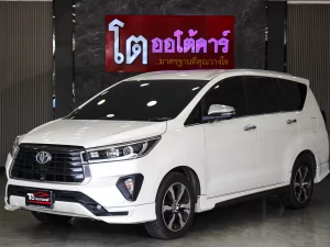 Toyota Innova 2.8 Crysta Premium MNC 2022 [BAJB]