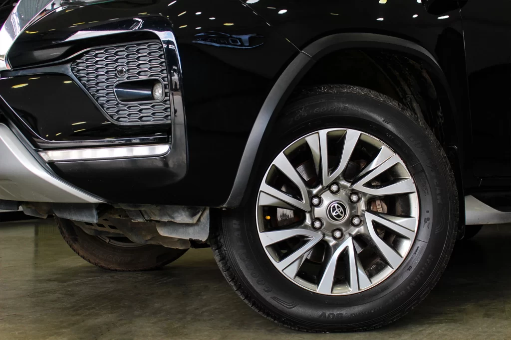 Toyota Fortuner 2.4 V 2WD 2020 [DCJC]