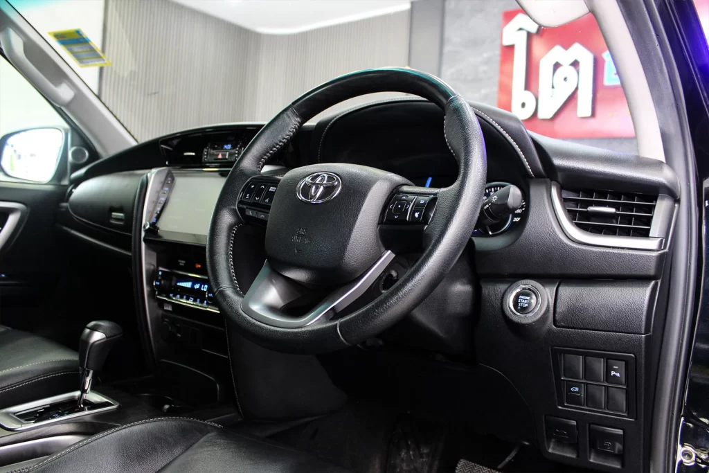 Toyota Fortuner 2.4 V 2WD 2020 [DCJC]