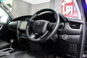 Toyota Fortuner 2.4 V 2WD 2020 [DCJC]