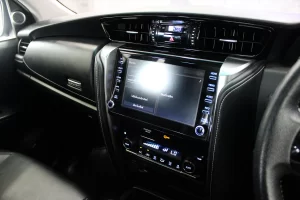 Toyota Fortuner 2.4 V 2WD 2020 [DCJC]