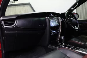Toyota Fortuner 2.4 Legender 2WD 2022 [CAAA]