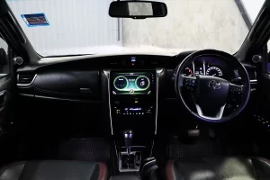 Toyota Fortuner 2.4 Legender 2WD 2022 [CAAA]
