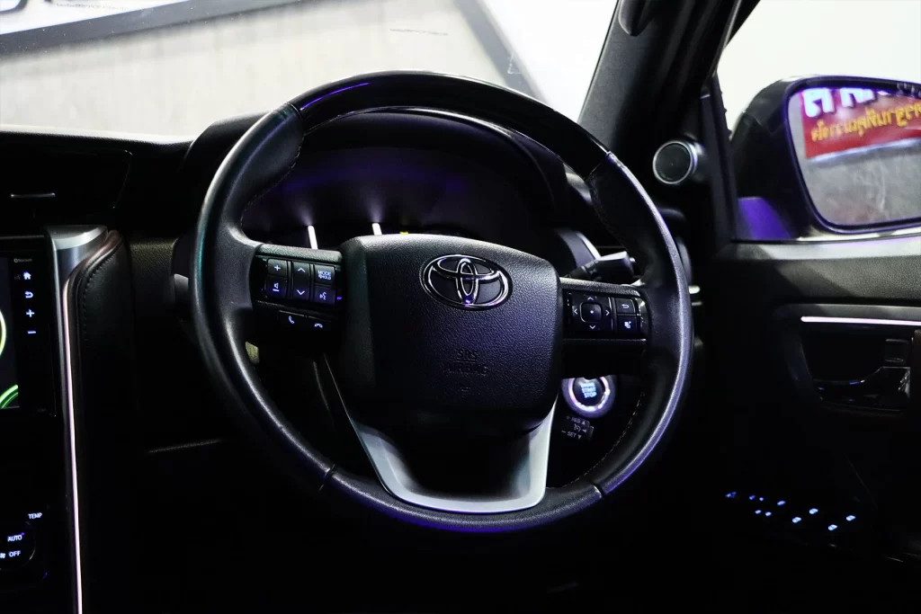Toyota Fortuner 2.4 Legender 2WD 2022 [CAAA]