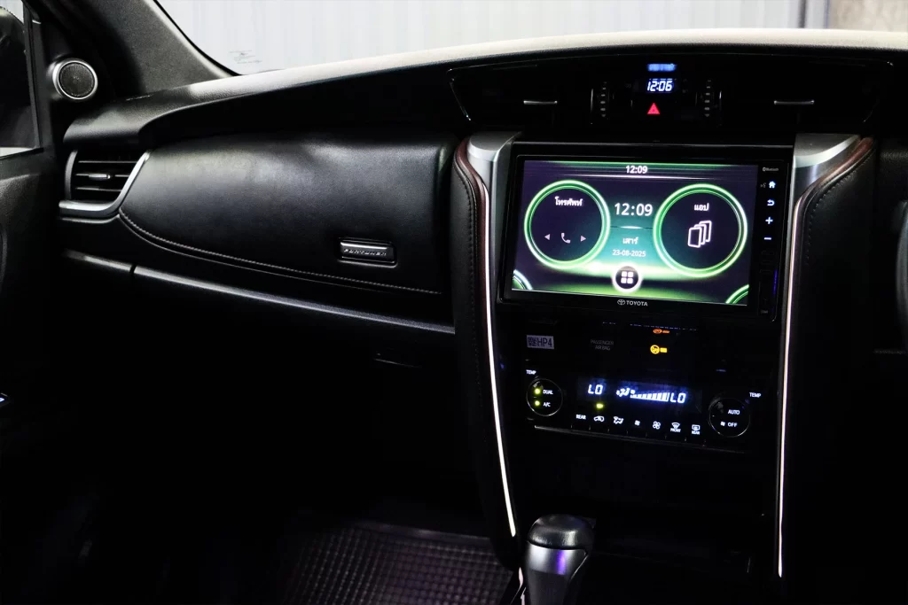 Toyota Fortuner 2.4 Legender 2WD 2022 [CAAA]