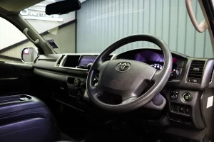 Toyota Ventury 3.0 V MNC 2019 [GGCH]