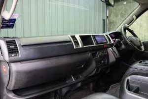 Toyota Ventury 3.0 V MNC 2019 [GGCH]