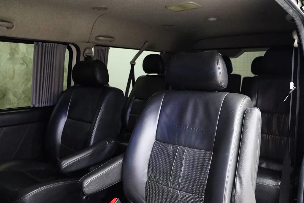 Toyota Ventury 3.0 V MNC 2019 [GGCH]