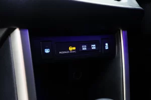Toyota Innova 2.0 Entry MNC 2022 [DAB]