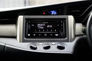Toyota Innova 2.0 Entry MNC 2022 [DAB]