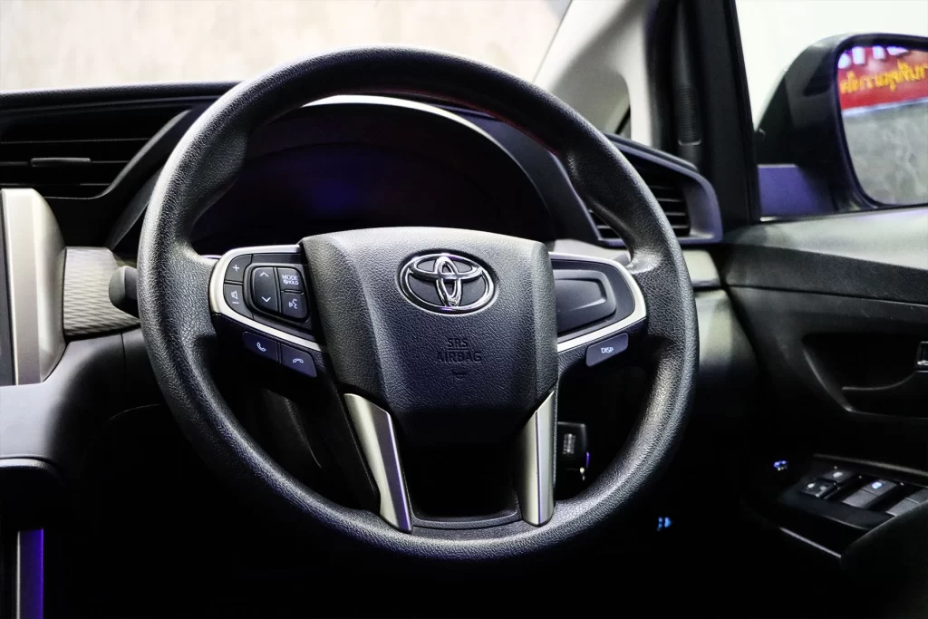 Toyota Innova 2.0 Entry MNC 2022 [DAB]