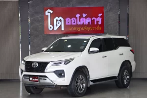 Toyota Fortuner 2.4 V 2WD 2020 [FJCC]
