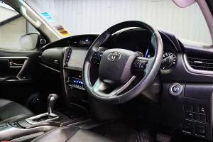 Toyota Fortuner 2.4 V 2WD 2020 [FJCC]
