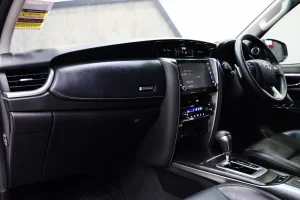 Toyota Fortuner 2.4 V 2WD 2020 [FJCC]