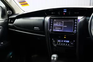 Toyota Fortuner 2.4 V 2WD 2020 [FJCC]