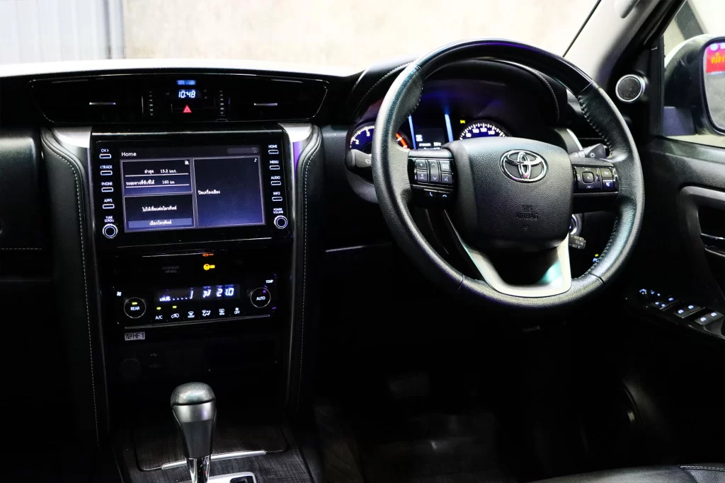 Toyota Fortuner 2.4 V 2WD 2020 [FJCC]