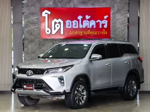 Toyota Fortuner 2.4 Leader V 4WD 2022 [DJAJ]