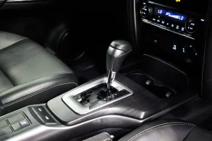 Toyota Fortuner 2.4 Leader V 4WD 2022 [DJAJ]