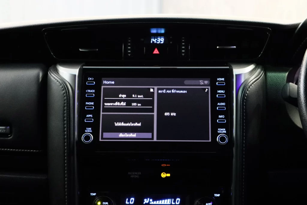 Toyota Fortuner 2.4 Leader V 4WD 2022 [DJAJ]