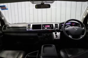 Toyota Ventury 3.0 G 2018 [CDHJ]