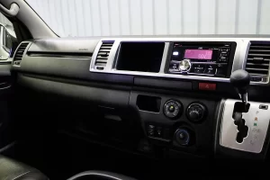 Toyota Ventury 3.0 G 2018 [CDHJ]