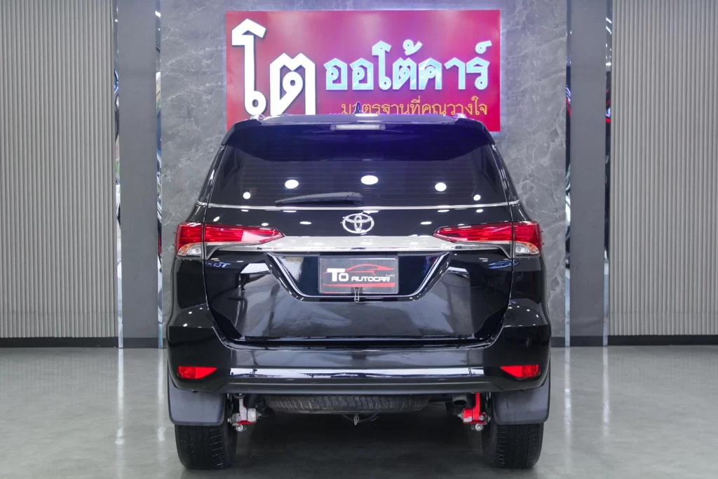 Toyota Fortuner 2.4 Leader V 4WD 2022 [IAFC]
