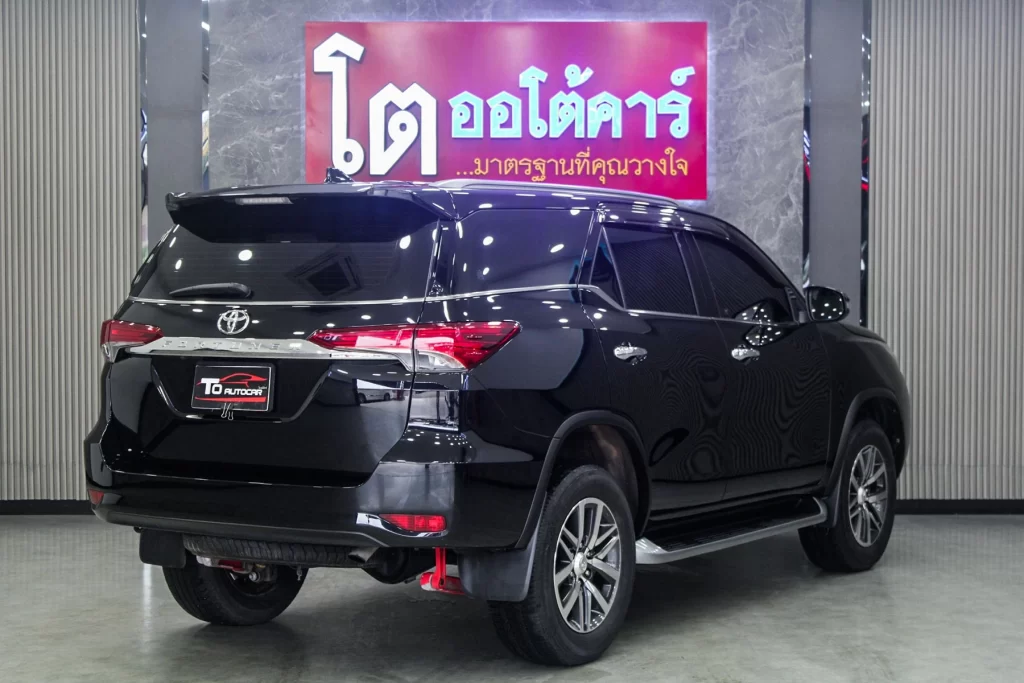 Toyota Fortuner 2.4 Leader V 4WD 2022 [IAFC]
