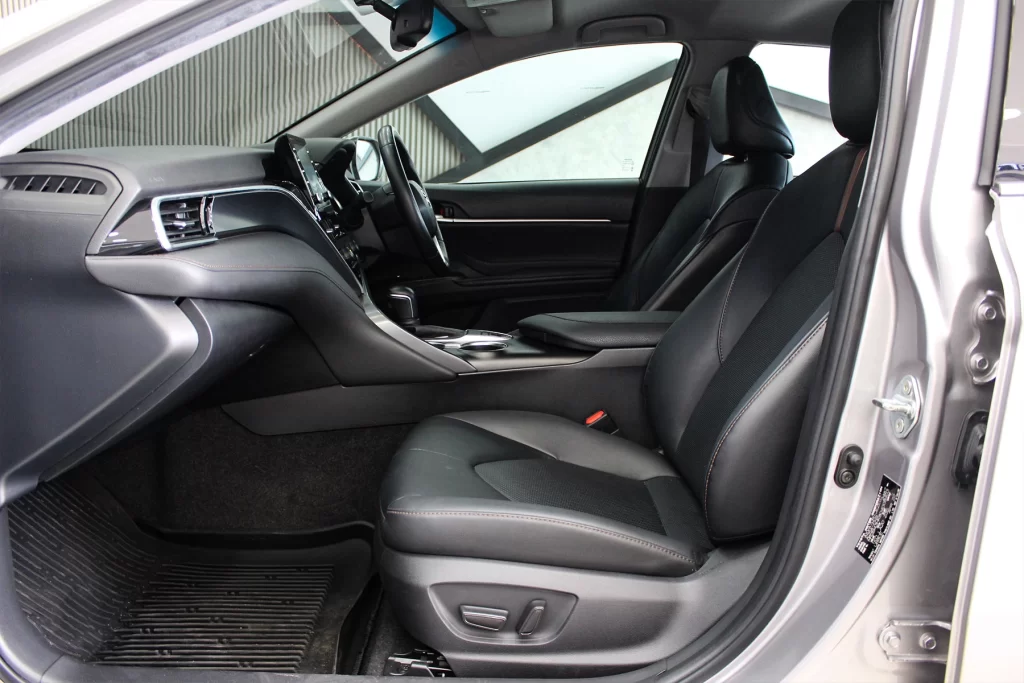 Toyota Camry 2.5 Sport MNC 2022 [BAEB]