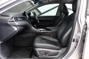 Toyota Camry 2.5 Sport MNC 2022 [BAEB]