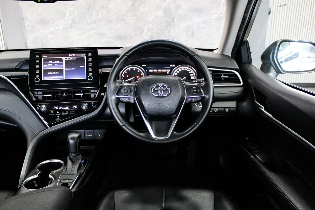Toyota Camry 2.5 Sport MNC 2022 [BAEB]