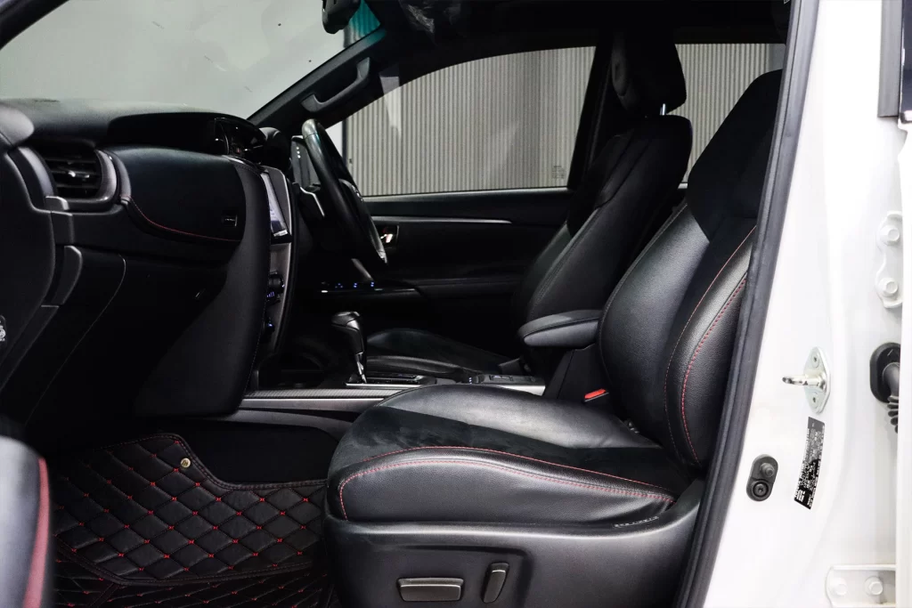 Toyota Fortuner 2.8 GR Sport 4WD 2023 [AFEH]