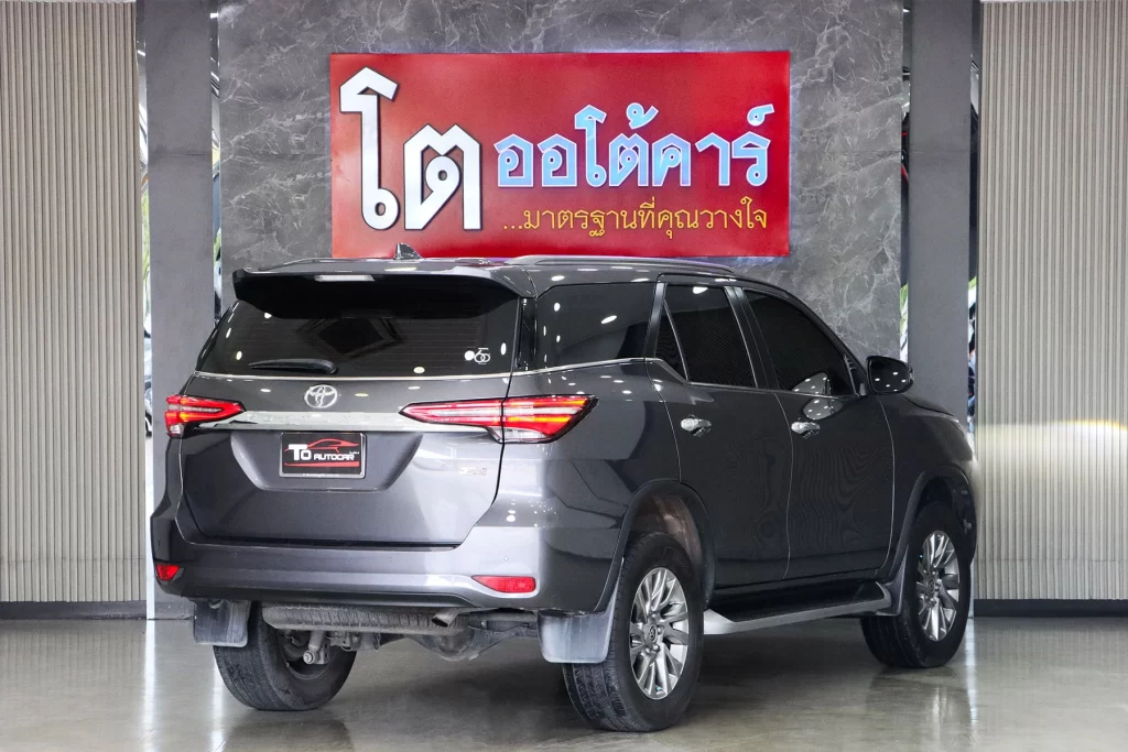 Toyota Fortuner 2.4 V 4WD 2022 [CECA]