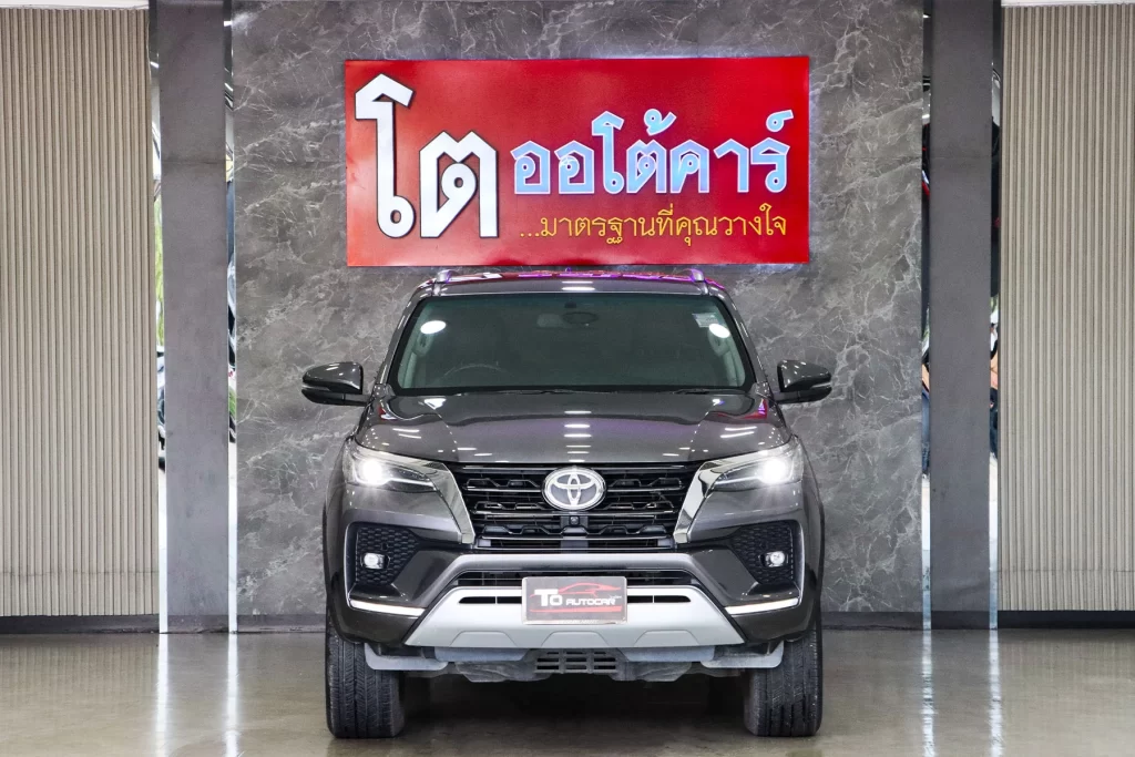 Toyota Fortuner 2.4 V 4WD 2022 [CECA]