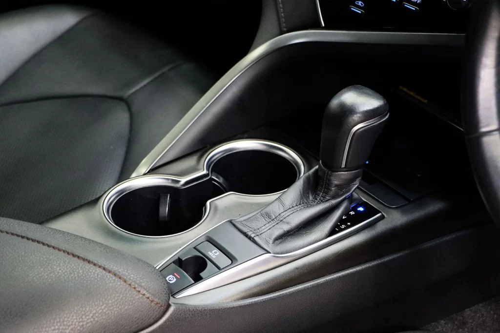 Toyota Camry 2.5 Sport MNC 2022 [GGEA]