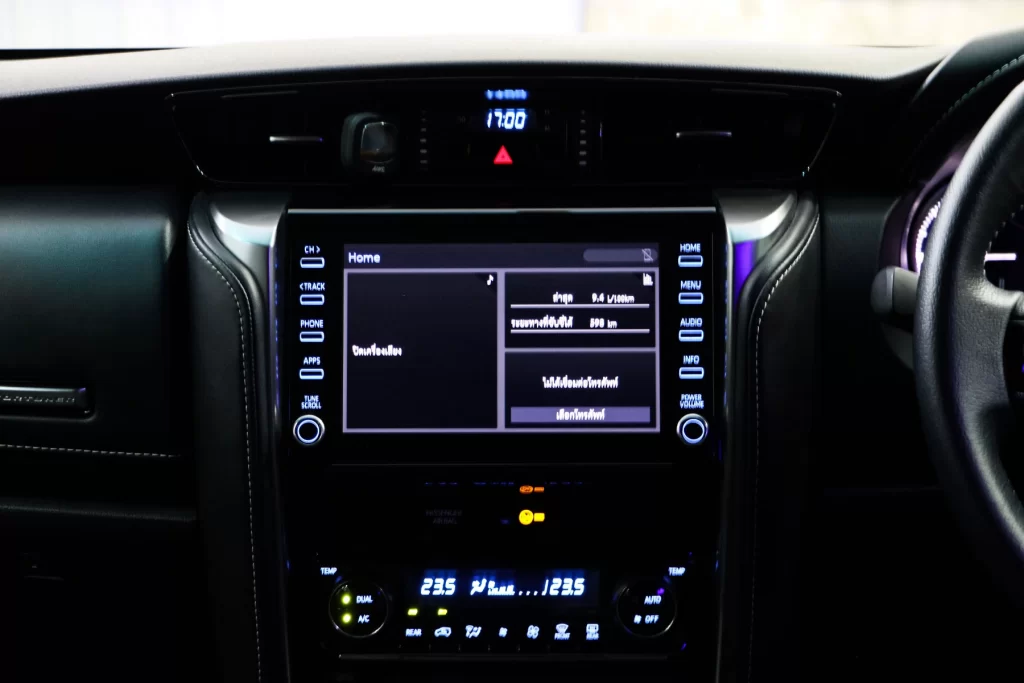 Toyota Fortuner 2.4 V 2WD 2022 [DCBD]