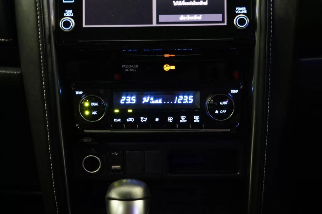 Toyota Fortuner 2.4 V 2WD 2022 [DCBD]