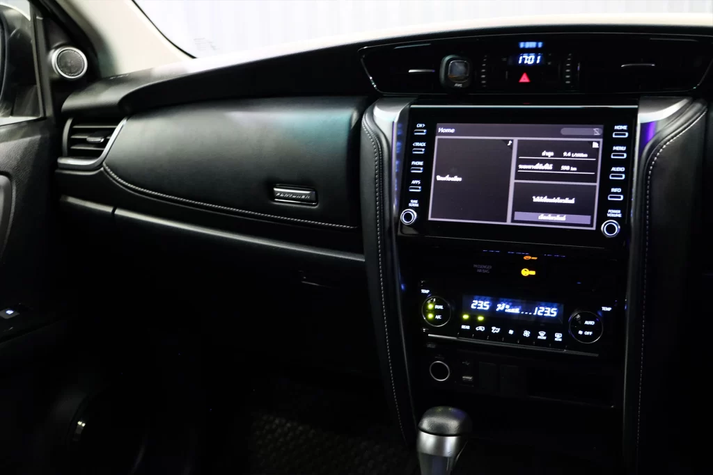 Toyota Fortuner 2.4 V 2WD 2022 [DCBD]