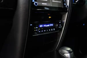 Toyota FORTUNER 2.4 V 2WD 2022 [DCAD]