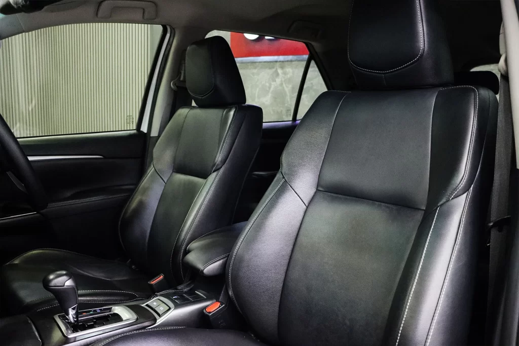 Toyota FORTUNER 2.4 V 2WD 2022 [DCAD]
