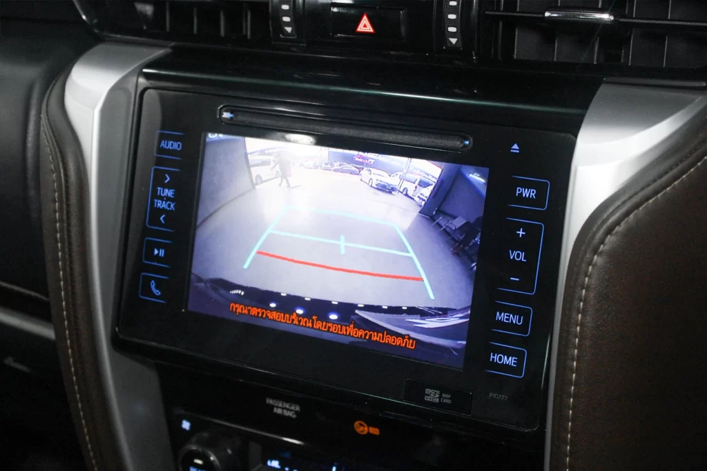 Toyota Fortuner 2.4 Leader V 4WD 2022 [IAFC]