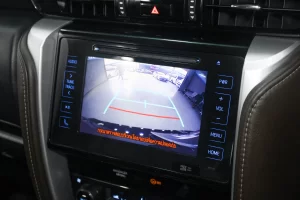 Toyota Fortuner 2.4 Leader V 4WD 2022 [IAFC]